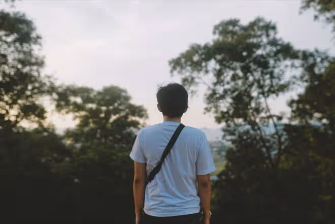 我曾對親孫和外孫同樣寵愛，直到65歲生病時才發現：兩者終有差別