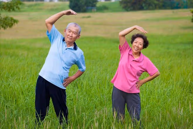 我活到43歲才發現：世界上最好的養生方式，其實是「遠離人群」