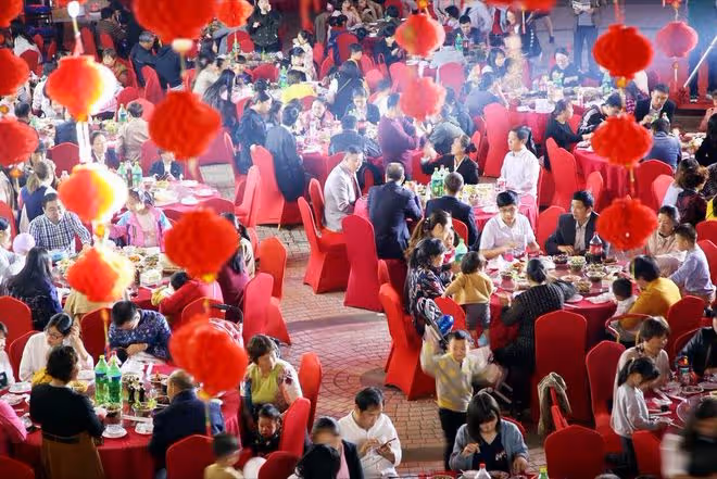 參加完表哥的婚禮後，我決定：未來結婚時，不辦婚宴不收份子錢