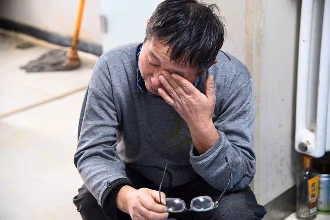 岳母重病時我沒賣房救她，如今我母親患病，妻子的做法卻更狠！