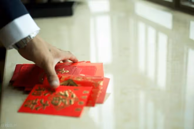 參加完表弟的婚禮後，我決定自己結婚時：不辦婚宴，也不收份子錢