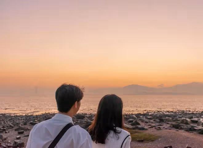 參加完表弟的婚禮後，我決定自己結婚時：不辦婚宴，也不收份子錢