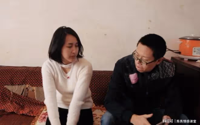 結婚3年，弟弟來借錢卻被丈夫直接拒絕，得知原因後，我感動落淚