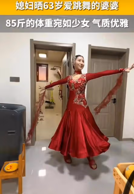 63歲婆婆氣質優雅，只有85斤，兒媳婦：在她面前我一點自信都沒有