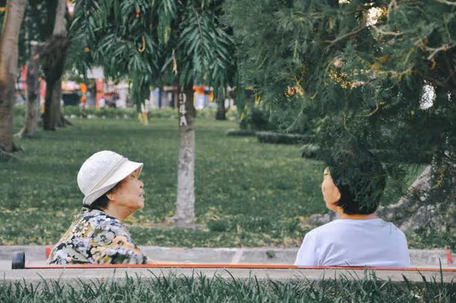 孩子6個月後，我準備離開幫小兒子攢老婆本，大兒媳：以後不認你