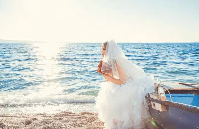 我工資5000，婆婆說家裡餐館工作給6000，我不肯她讓兒子和我離婚