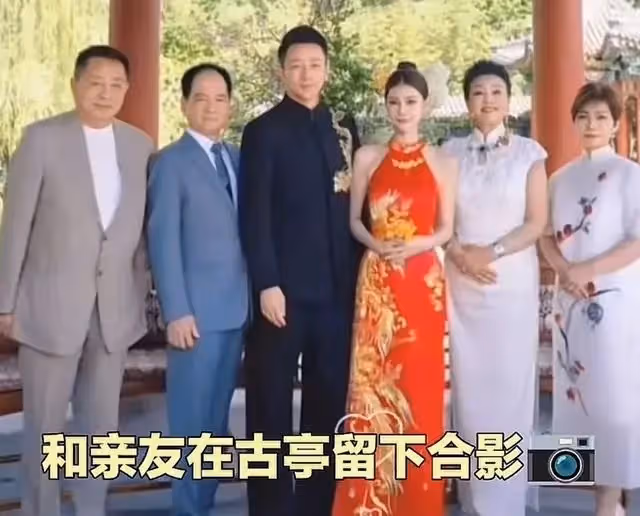 馬筱梅曬婚禮朋友視角，高清鏡頭下顏值依舊很高，直播已成常態化
