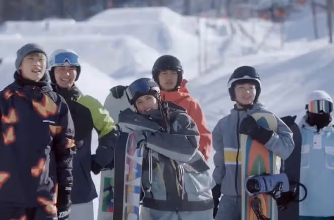 噓國王在冬眠人物關係,漫、雪、商三圈聯誼