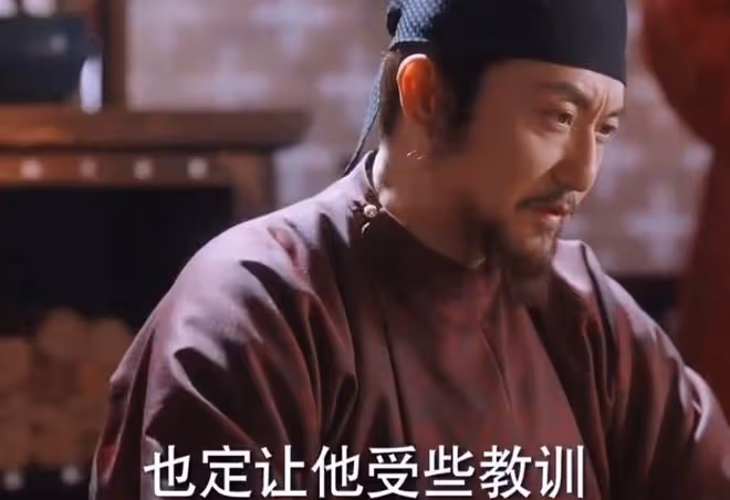 國色芳華縣主人設，二桃三士，沒有離異，只有喪偶