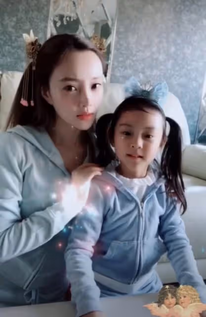 甜馨回應賈乃亮李小璐復合給足李小璐體面，賈乃亮評論區支持她