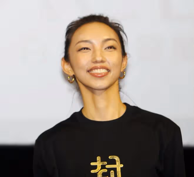 人狂自有天收！《長安荔枝》女主吃國家紅利背信棄義遭央視除名