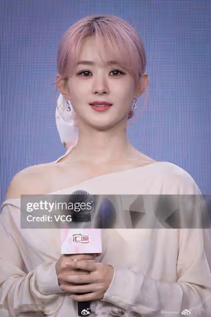 刪微博能屈能伸趙麗穎確有大女主風範 跟楊冪baby同台顯江湖地位