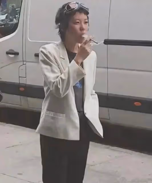 王菲母女三人是老煙槍 張柏芝兒子自律不碰手機 教育的差距好可怕