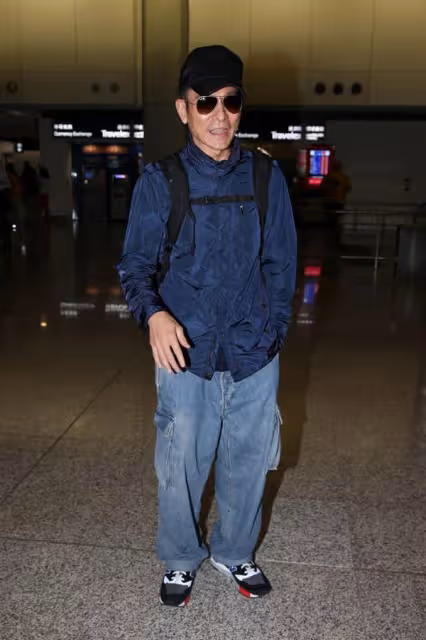 72歲曾志偉穿牛仔褲本想像劉德華這樣，卻一言難盡下半身看著尷尬