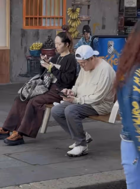 郭碧婷現身穿男裝打扮一言難盡，向佐走了她的路讓她無路可走