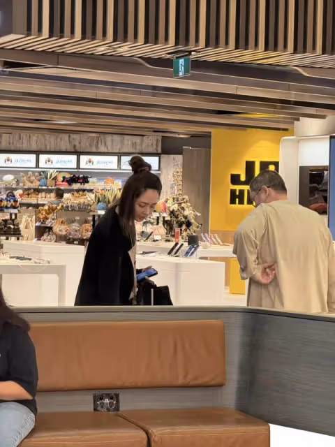 郭碧婷現身穿男裝打扮一言難盡，向佐走了她的路讓她無路可走