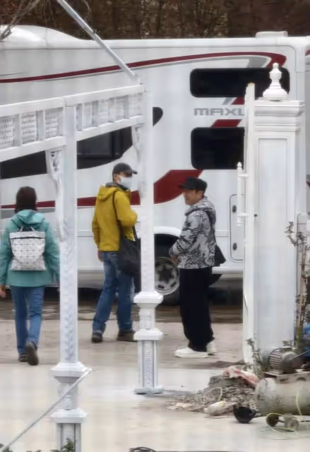 63歲馬景濤和61歲劉青雲現身，這可不止2歲的差距