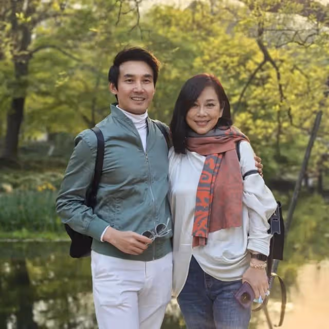 劉嘉玲夫婦和陳松伶夫婦秀恩愛，有人敷衍有人貌合神離好打臉