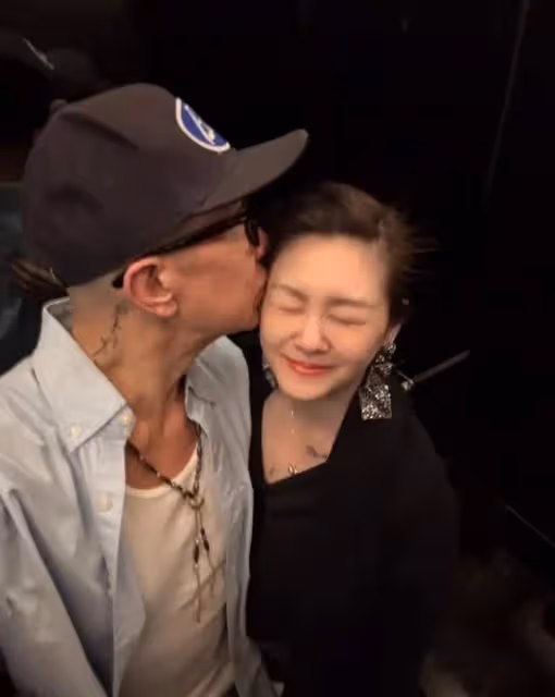 本該敵對的兩個男人，這次用相同的方式捍衛了大S最後的體面
