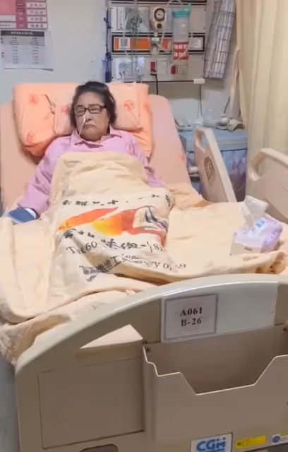 就醫至今2年！資深女星「憔悴面容曝光」鐵粉不舍　好友嘆「是很艱難的階段」醫師估：恐變永久性