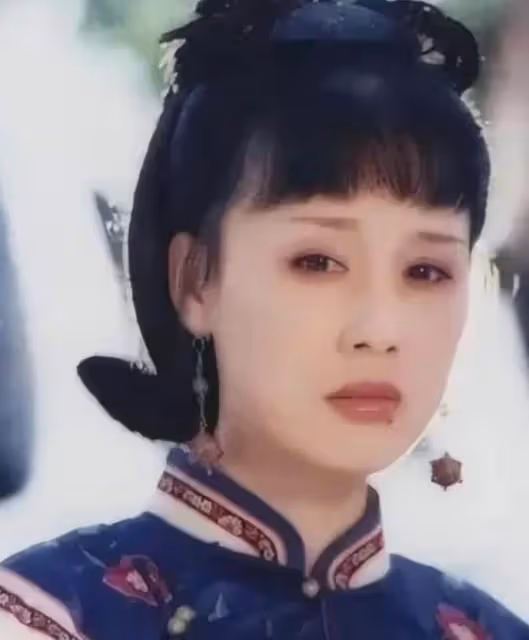 她長太美被導演「據為己有」,同居27年沒證沒娃,63歲不治身亡