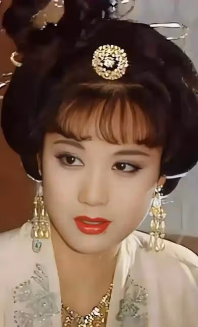 她長太美被導演「據為己有」,同居27年沒證沒娃,63歲不治身亡