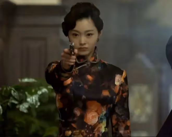 好傢夥!黃曉明《潛淵》剛開播就差評不斷,差評理由出奇一致
