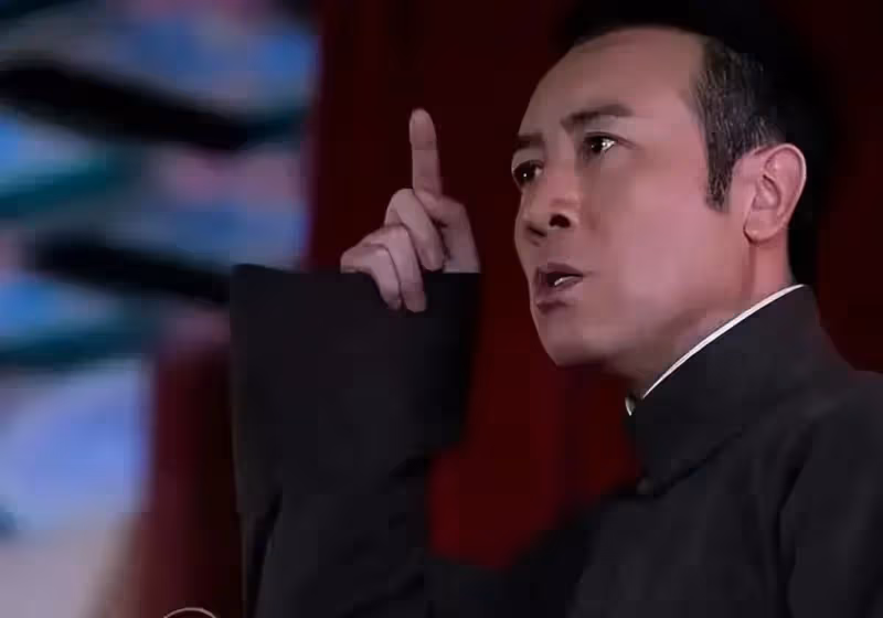 2025最能扛劇的8位男演員,郭京飛王鶴棣跌出前3,第1名竟然是他!