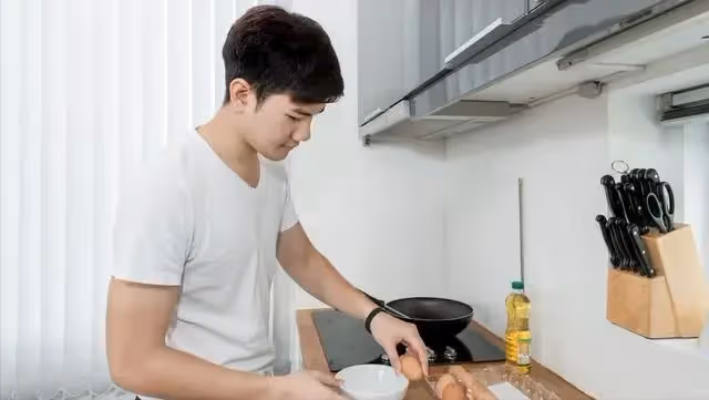 離婚後情人消失不見，想回歸家庭，丈夫：我和他妻子在一起了