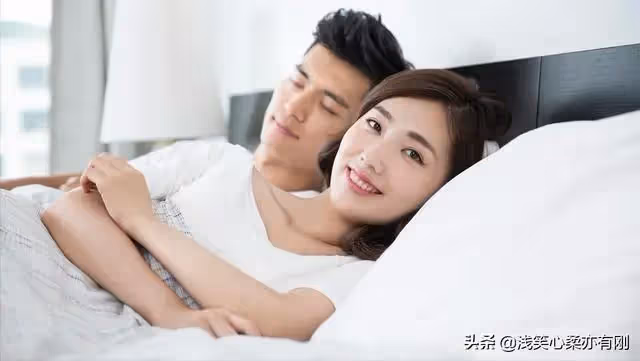 中年女人智斗女閨蜜，拒絕閨蜜插足自己的家庭，丈夫：有你真好。