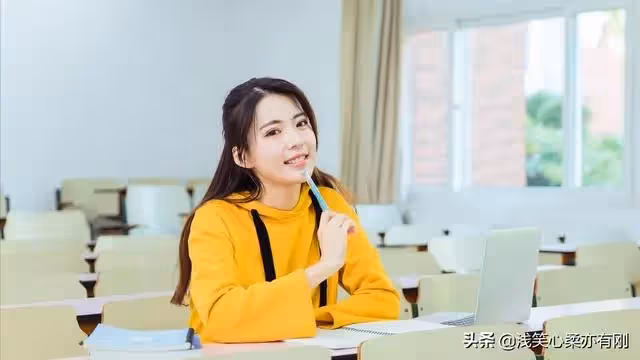 把她當女神6年,她玩膩後想嫁我做老婆,婚禮將近我卻猶豫不決了。