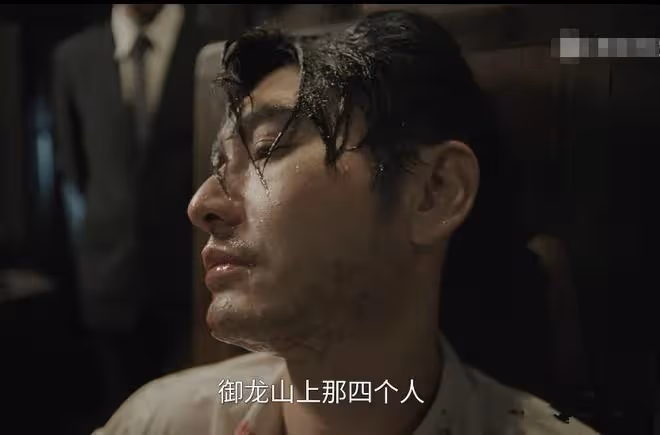 黃曉明現身穿16厘米高跟鞋和女粉身高差成迷，baby當年真的說了謊