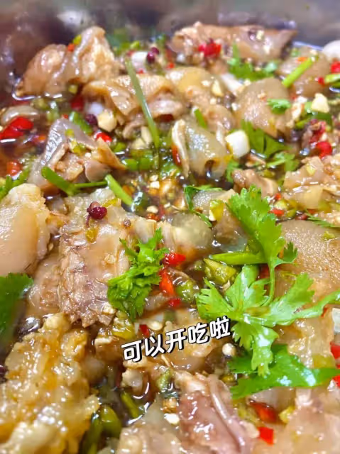 夏天「豬蹄」這樣吃，酸酸辣辣超級過癮！
