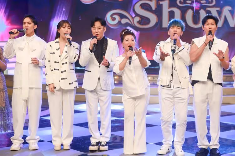 《超級冰冰Show》連續六週奪收視冠軍　蔡小虎合體千鶴美扇祭出奢華饗宴