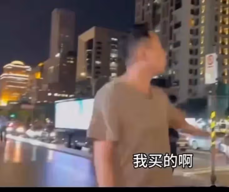 當挨罵成了人生的必修課，43歲的汪小菲一邊直播，一邊感恩