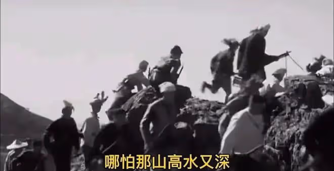 編劇痛批楊坤篡改《游擊隊之歌》後,法律專家建議給藝人立規矩