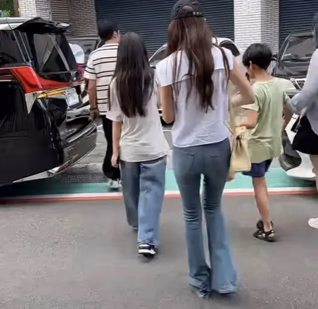馬筱梅回應孩子不回京讀書原因,是孩子們的意願,夫妻倆選擇尊重