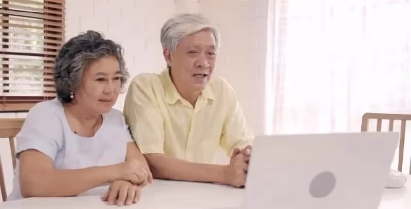 「新型不孝」比啃老更可怕！很多父母渾然不知，還逢人就炫耀