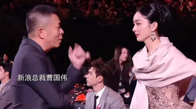 不裝了！趙麗穎的「真實」 打臉大半個娛樂圈，撕碎她們的體面