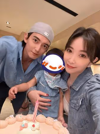 許維恩「童年短髮像男孩」!夫婦曬兒時照對比女兒 掀網兩派看法