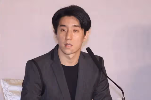 昔日風光不再！71歲巨星「吃火鍋被巧遇」簡直斷崖式衰老　「身材幹瘦、疲態盡顯」像路邊大叔