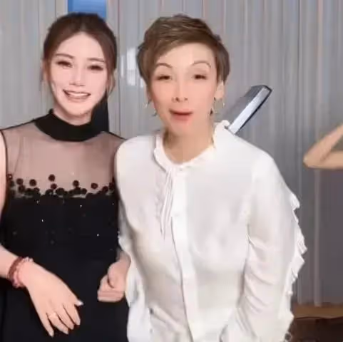 汪小菲家熱鬧了！全員到他家吃烤全羊！馬筱梅黑紗裙，高跟鞋跳舞