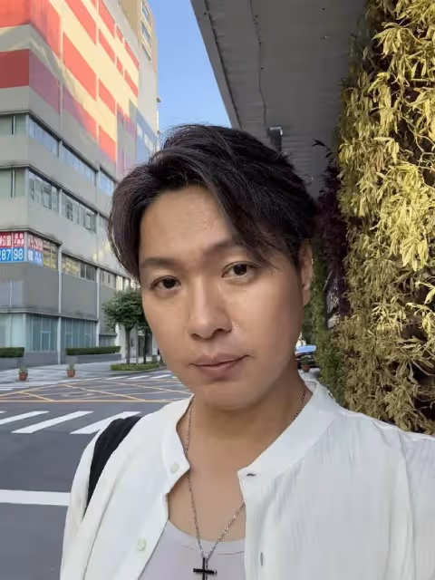 快養不起小孩！本土男星「開計程車、斜槓房仲」突宣布「離開台灣」：演藝圈沒工作