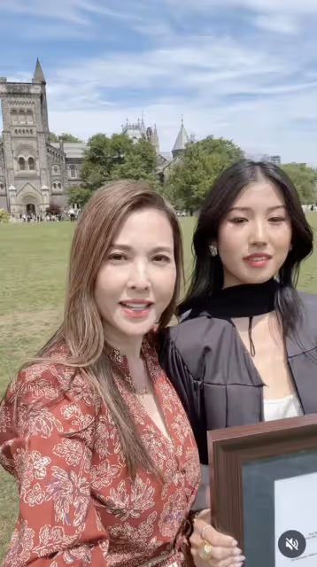 港產片女神女兒高大學畢業!21歲性感又靚麗!被贊最有潛力星二代