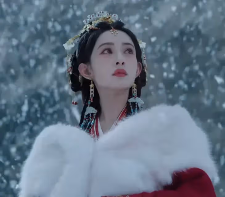 年度解壓神劇《桃花映江山》:男女老少通吃復仇爽劇,爆款視覺盛宴