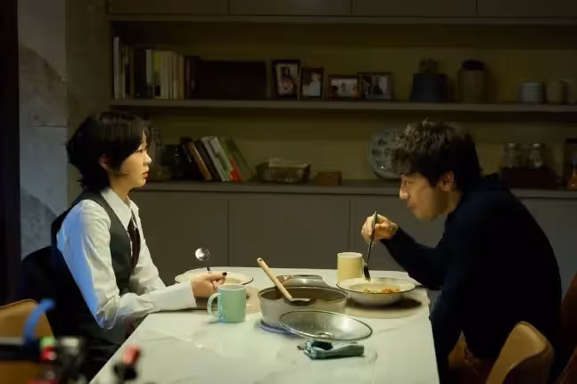 《血謎拼圖》引觀眾懷疑每個角色，最終兇手讓人倒抽一口氣，留伏筆二季開拍有望？