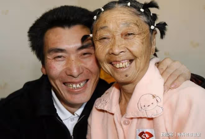晚年再婚嫁給年輕小伙，他卻只想啃老，我選擇離婚