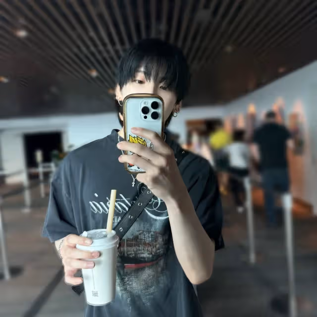 王奕翔真的帶&TEAM回家吃飯！隊長被這美食收服「離台前再吃一次」