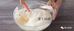 我近期最愛的一款蛋糕，層層奶酪夾心
