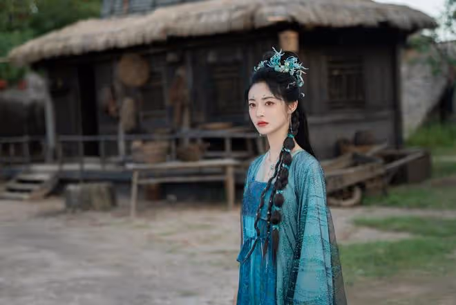 周潔瓊回應「出道即巔峰」,無奈:大家只看到了我光鮮亮麗的一面